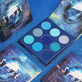 docolor beside makeup brush showing palette scale and user-friendly size