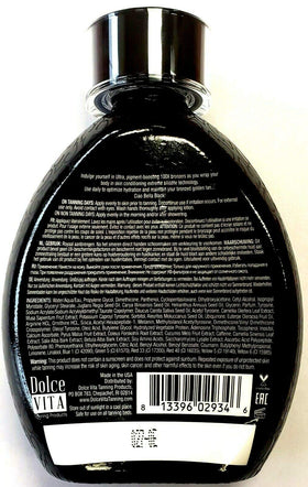 Dolce Vita silicone texture close-up demonstrating smooth glide and hydration