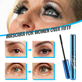 dootdott brush with product coating demonstrating even coverage