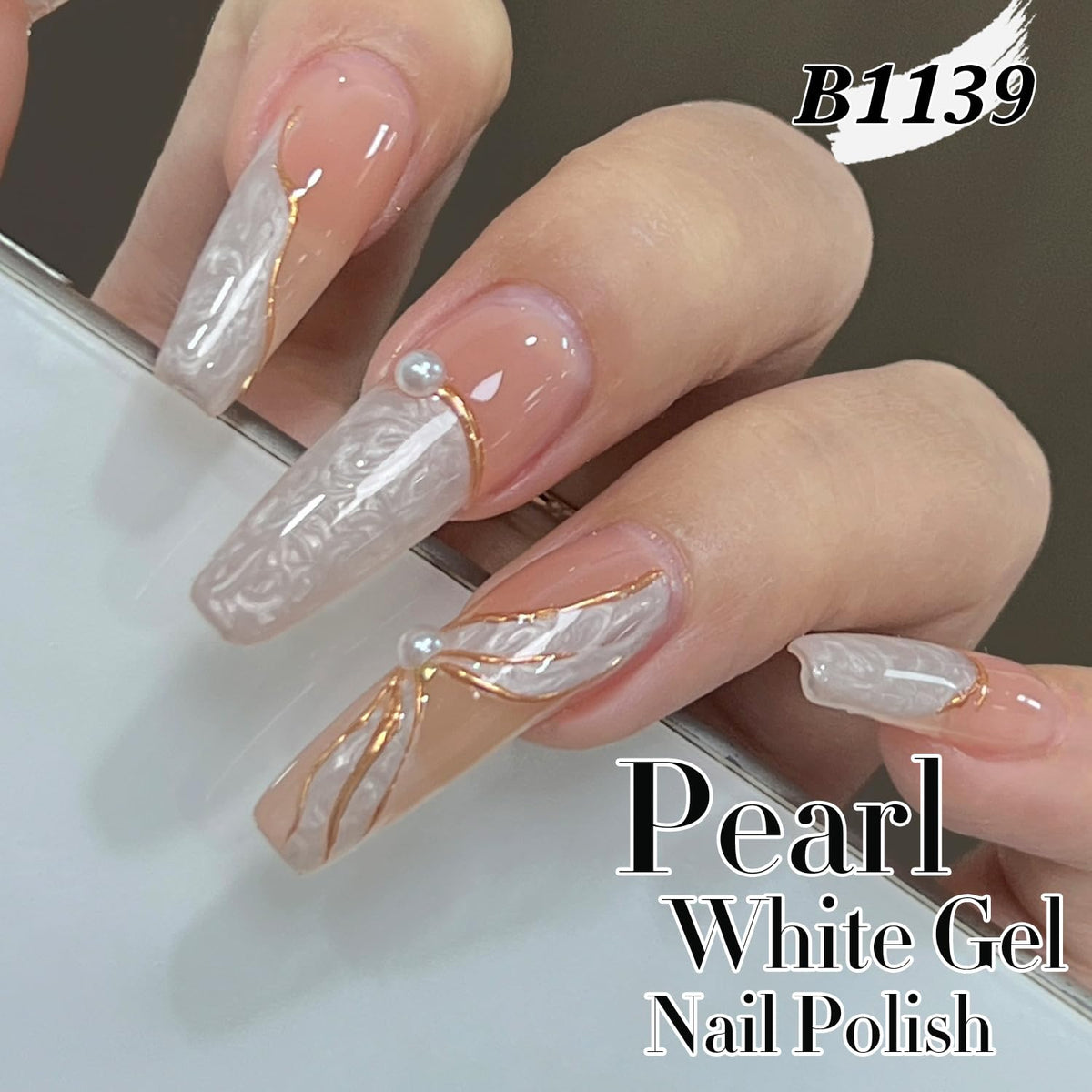Double Rhythm close-up of pearl pink bottle highlighting smooth brush and gloss