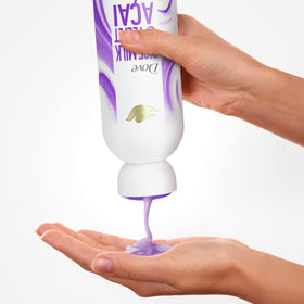 Creamy milky lather close-up from Dove showing gentle moisturization effect