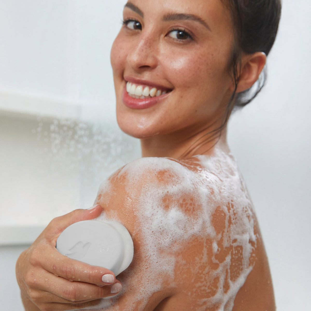 Dove beauty bar ingredients label showing glycerin and gentle cleanser info