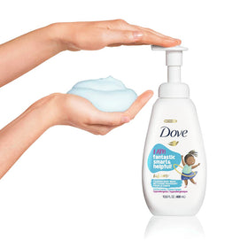 Dove Kids pump in use during child bath demonstrating mess-free application