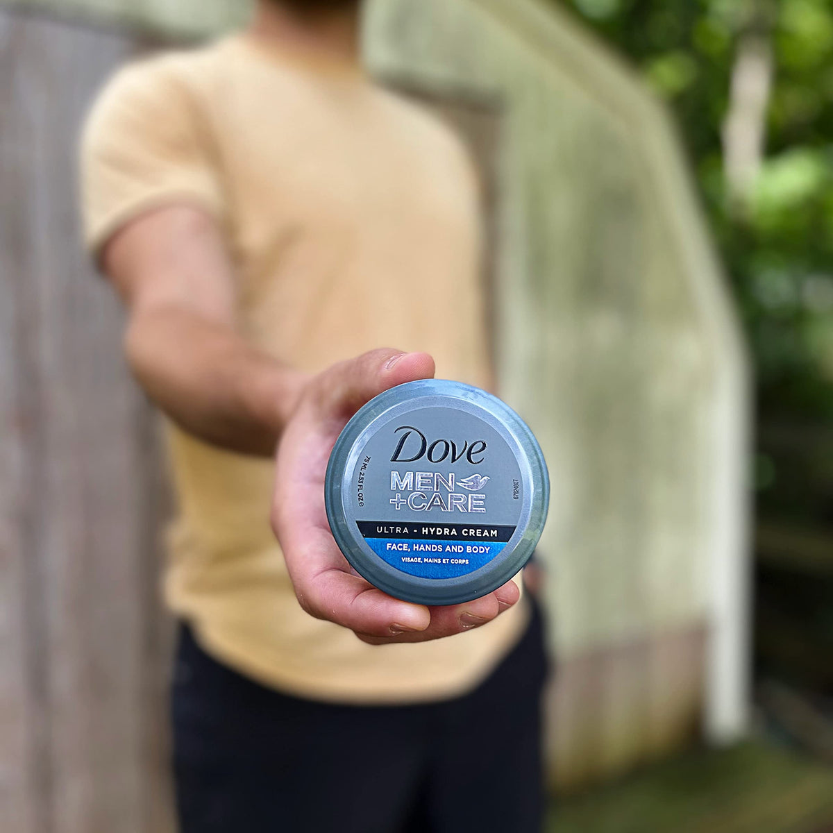 Dove Men+Care in-hand application demonstrating easy, non-greasy spreadability