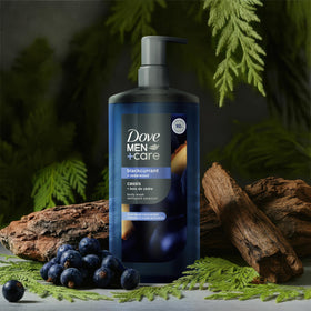 Dove Men+Care rich lather close-up demonstrating creamy, hydrating foam