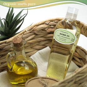 Dr Adorable oil texture close-up highlighting lightweight absorption benefits