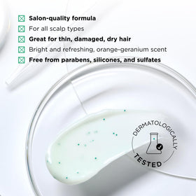 Dr. Groot conditioner applied on wet hair improving manageability