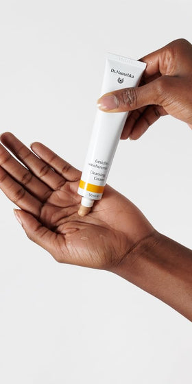 Dr. Hauschka cleansing cream being dispensed to show easy controlled use benefit