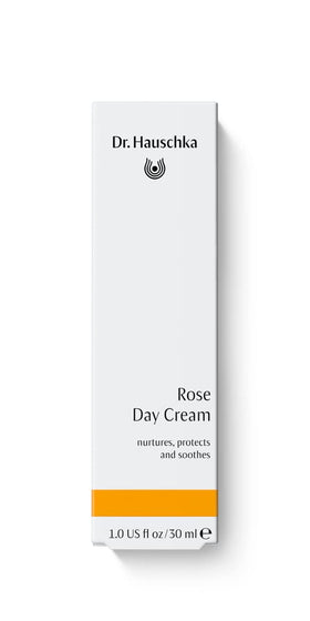 Dr. Hauschka close-up of cream texture illustrating rich hydration