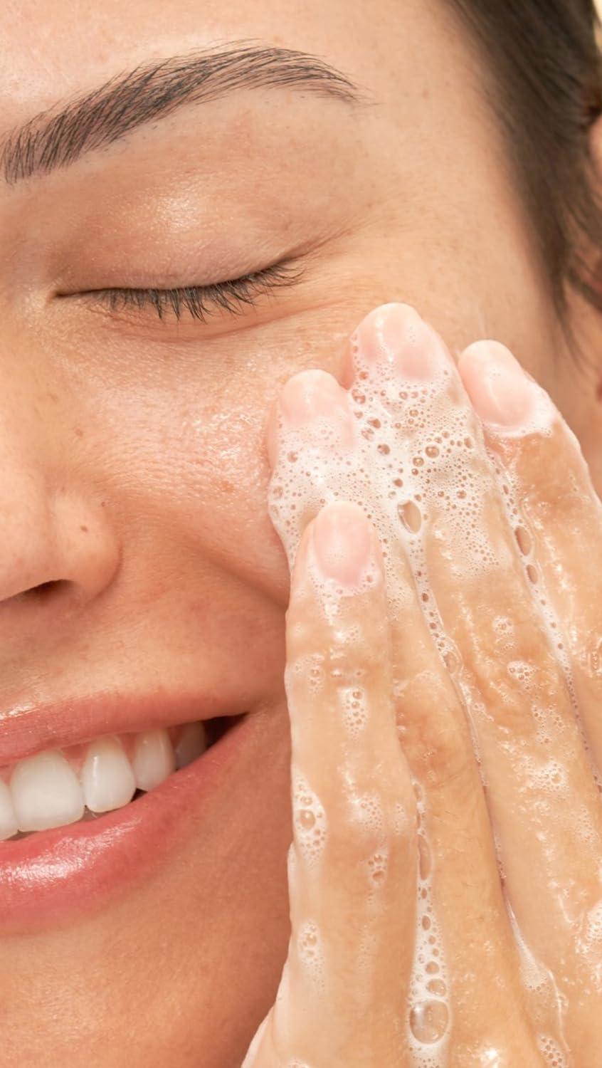 Dr. Loretta label close-up showing key ingredients and clean formulation benefit