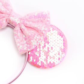 DRESHOW back of headband showing secure stitching and attachment strength