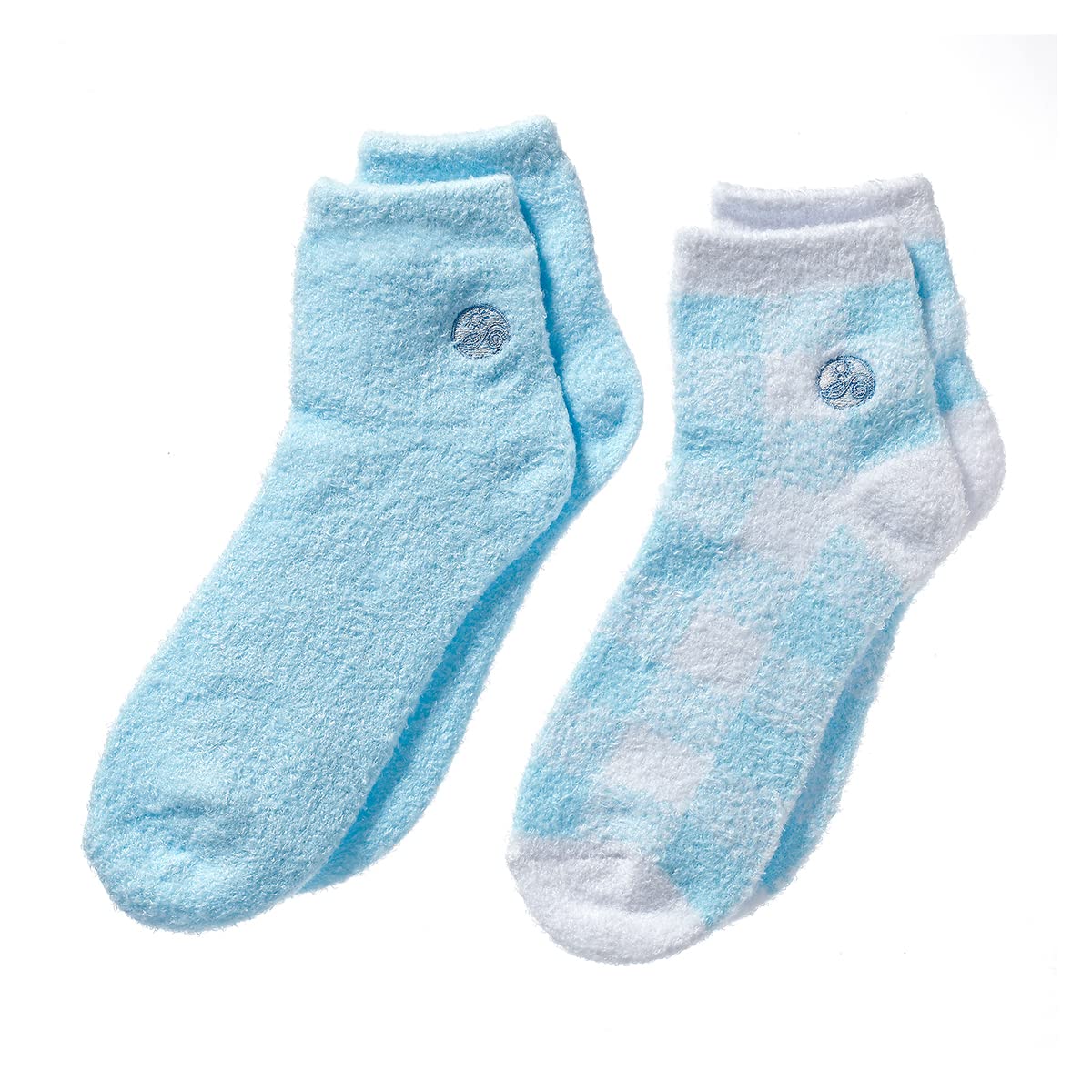 Earth Therapeutics front packaging showing blue plaid socks and benefits