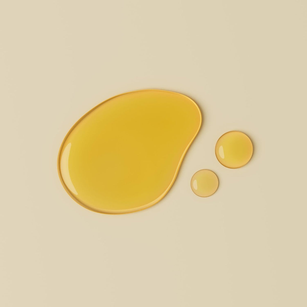 Eda Taşpınar with everyday items showing compact 1.7 fl oz travel size