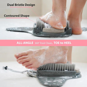 Efforest detailed bristles cleaning toes and delivering deep scrub