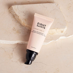 Eight Saints texture close-up showing creamy-serum feel and fast absorbency
