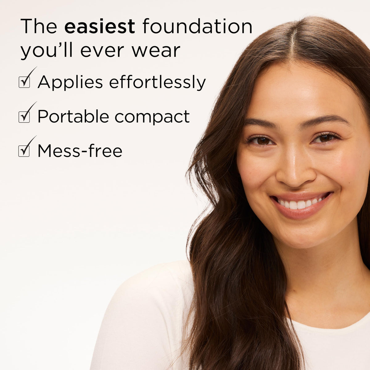 Elizabeth Arden sponge applicator detail highlighting soft sponge for even application