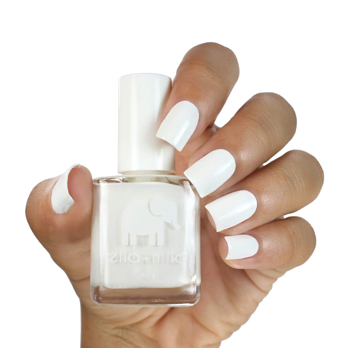 ella+mila texture close-up revealing smooth, non-streaky polish application
