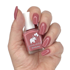 ella+mila on painted nails illustrating fast drying and durable gloss