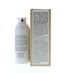 Eminence texture lather revealing creamy foam that polishes skin without harshness