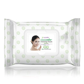 Epielle wipe removing waterproof mascara from lashes to show effective cleansing