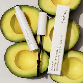 Ere Perez ingredients display with avocado and mamey oils conveying nourishment benefits
