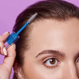 Essence lash application image showing separated lashes and natural curl