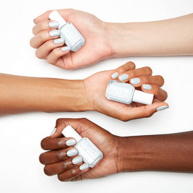 essie polish swatch stroke displaying true ice blue color payoff benefit