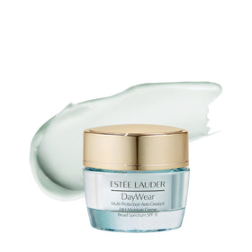 Estée Lauder DayWear front packaging showing travel jar and brand trust