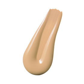 Estée Lauder pump close-up dispensing cream for precise, mess-free application
