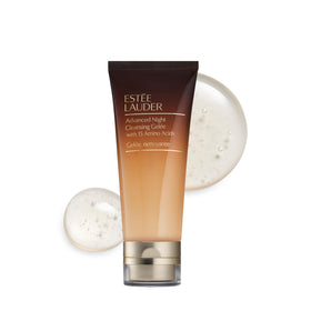 Estée Lauder front packaging showing bottle and label, clear product identification and appeal