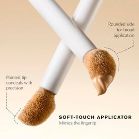 Estée Lauder applicator close-up showing soft-touch fingertip tip for precise blending benefit