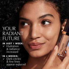Estée Lauder ingredients panel highlighting key complexes and clean formulation benefits