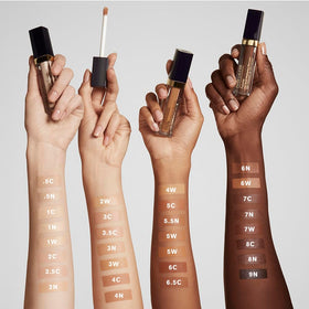 Estée Lauder concealer texture swirl illustrating silky hydrating formula for smooth coverage