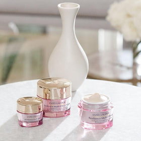 Estée Lauder cream texture close-up highlighting rich peptide hydration