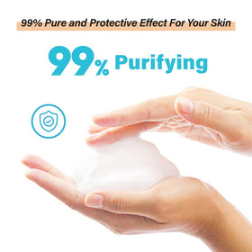 ETUDE in hand size comparison showing 5.64 oz tube portability benefit