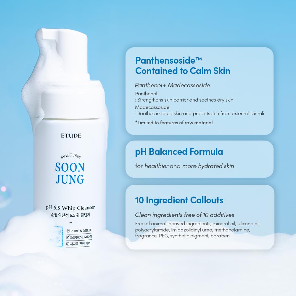 ETUDE foam on hand demonstrating cushiony bubbles and gentle removal