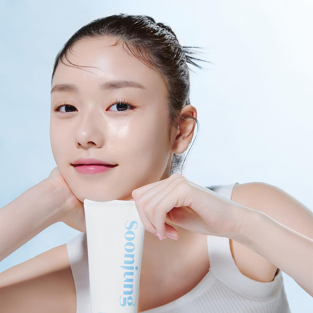 ETUDE foam on skin after rinsing demonstrating clean, comfortable hydrated finish