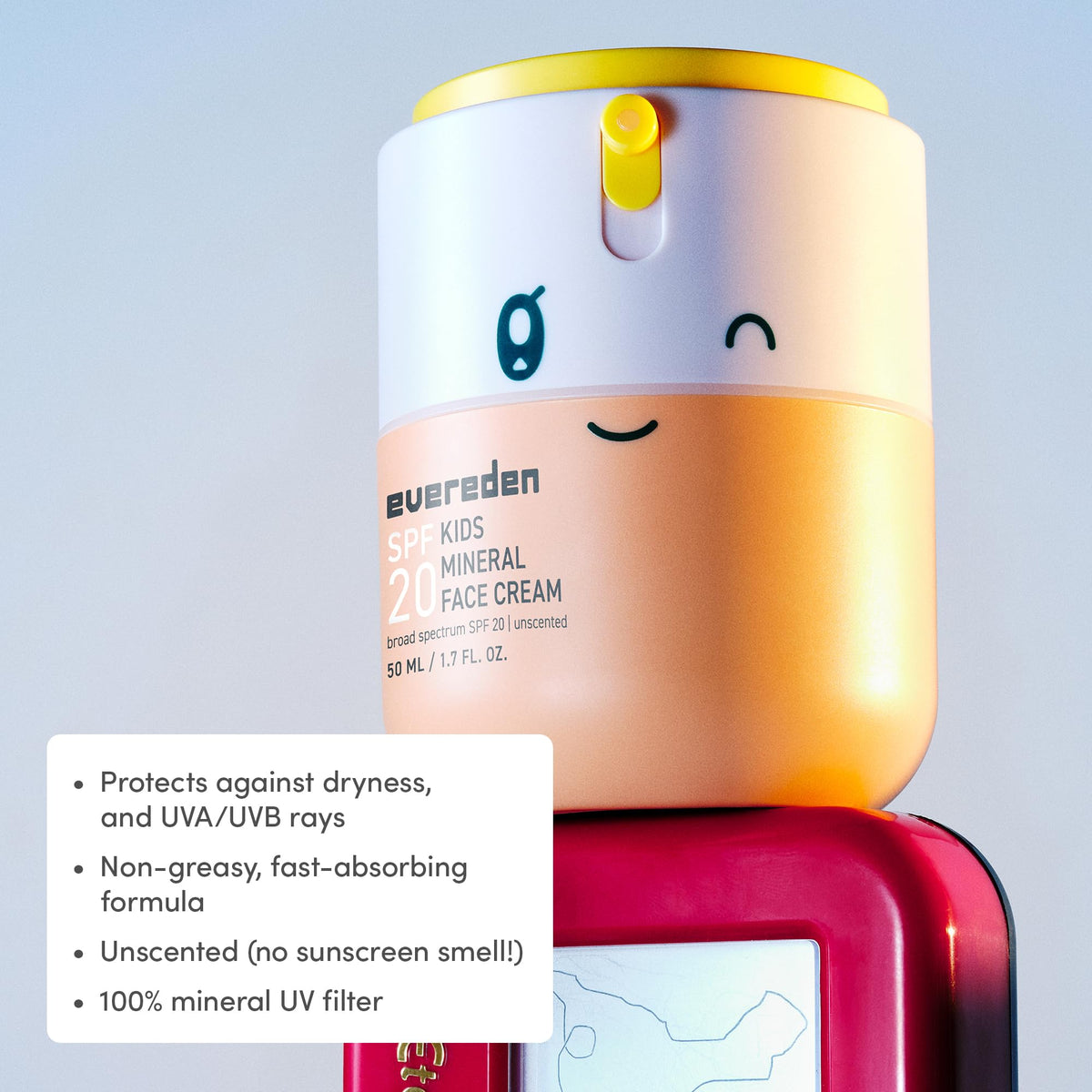Evereden pump dispenser close-up highlighting easy mess-free application