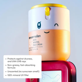 Evereden pump dispenser close-up highlighting easy mess-free application