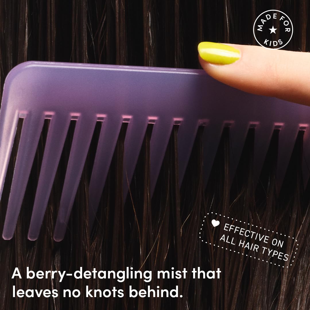 Evereden shampoo foam texture demonstrating mild coconut-based cleanser