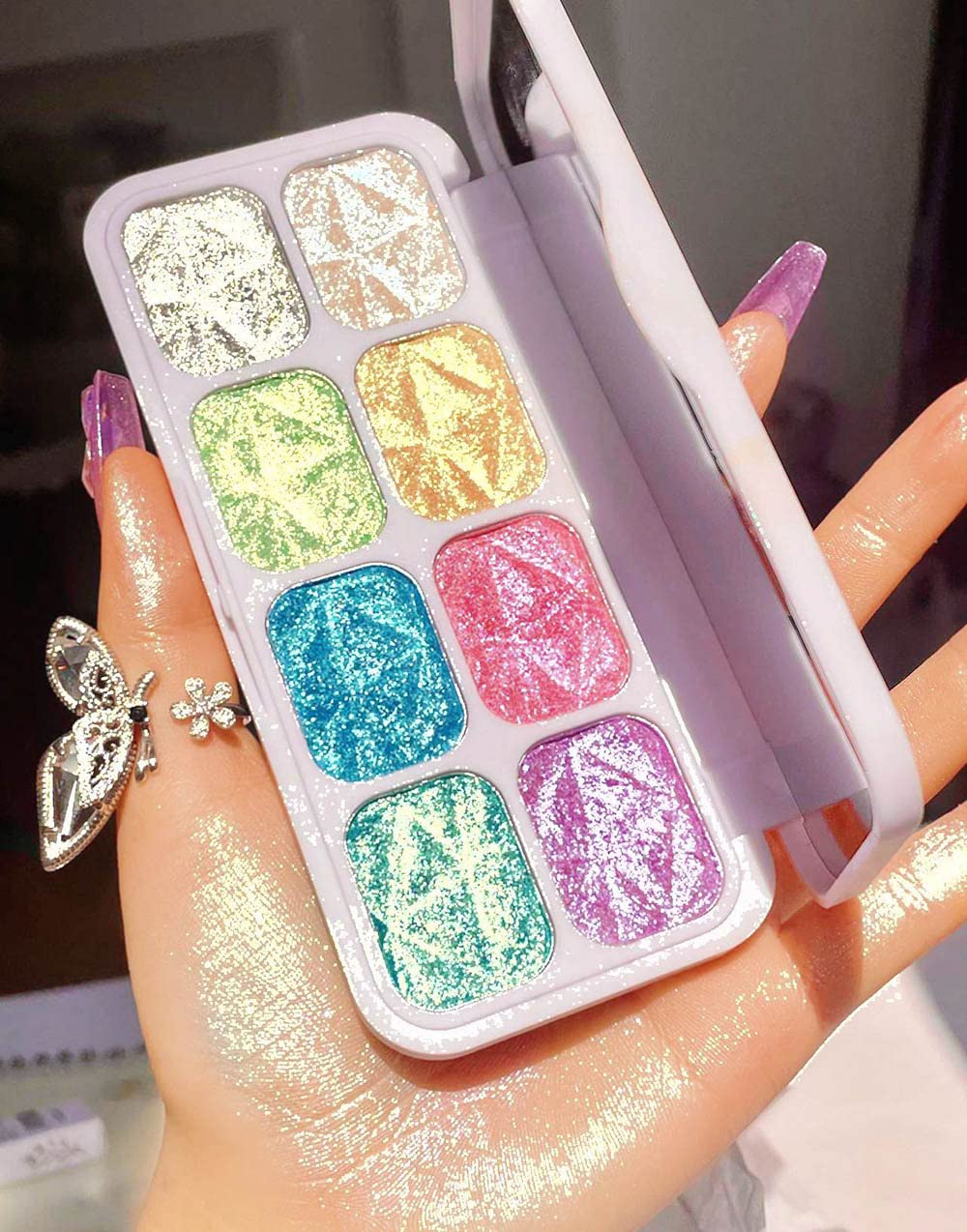 evpct compact front packaging showing luxe palette and clear lid for easy travel