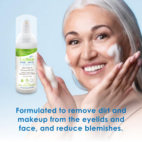 EYEECO creamy foam texture close-up showing gentle lathering benefit