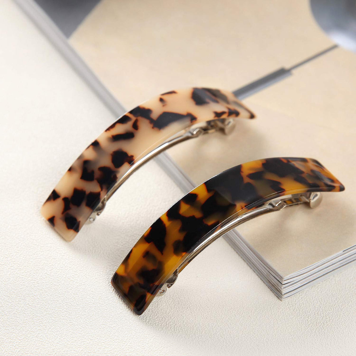 Eyegla lifestyle image at event showing elegant hold and stylish accent