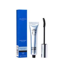 Eyeko Black Magic helix brush close-up demonstrating curved bristles for lift and separation