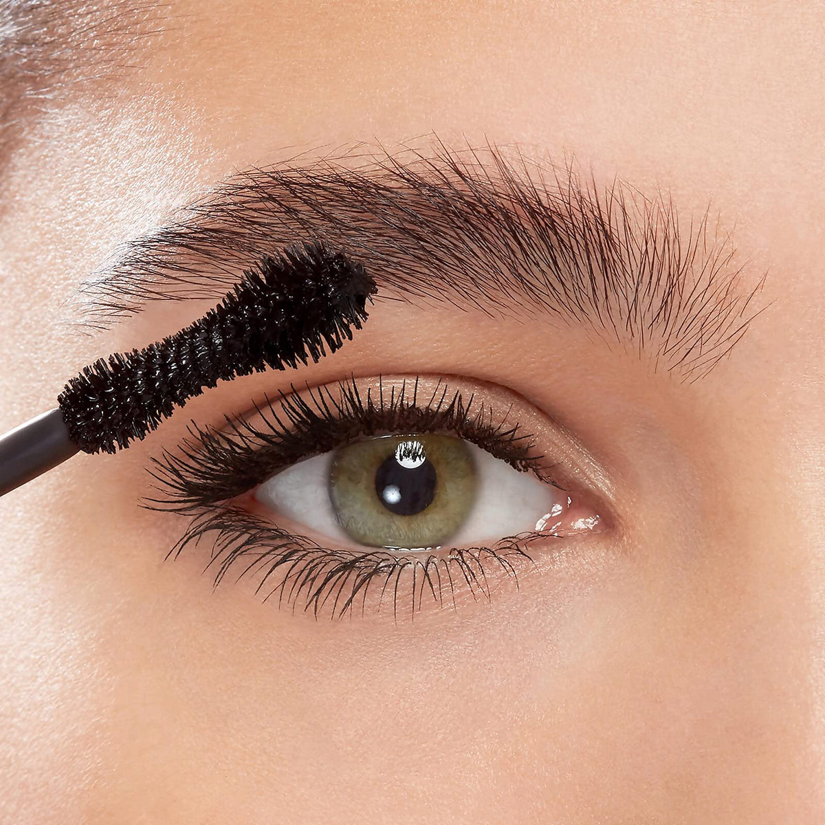 Eyeko applied on lashes close-up for visible curl and length benefits