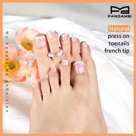 Fandamei side-by-side matte and glossy toenails showing finish options for different looks