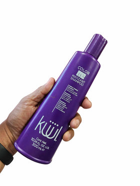 Fantasy Nails Kuul Matizant bottle side view highlighting convenient dispenser