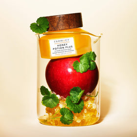 Farmacy Honey Potion Plus ingredient label highlighting niacinamide and ceramides benefits