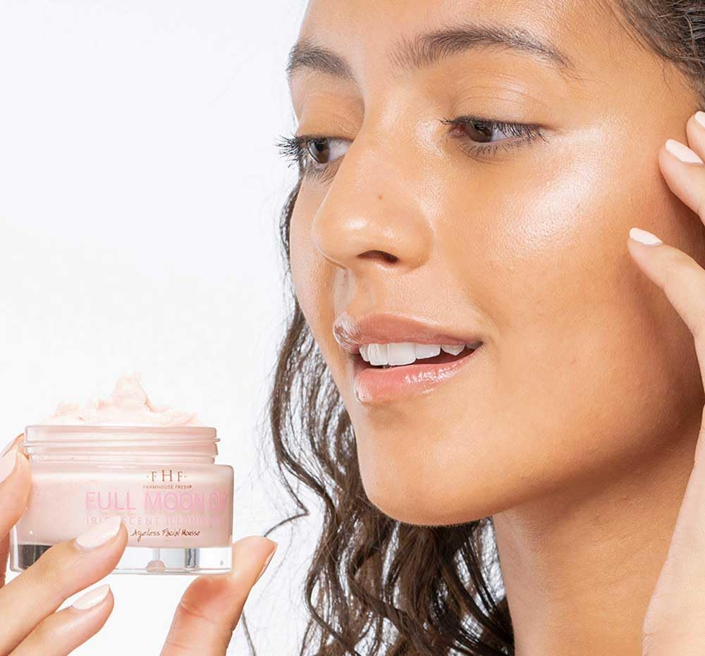 FarmHouse Fresh Full Moon Dip close-up whipped mousse texture highlighting lightweight hydration