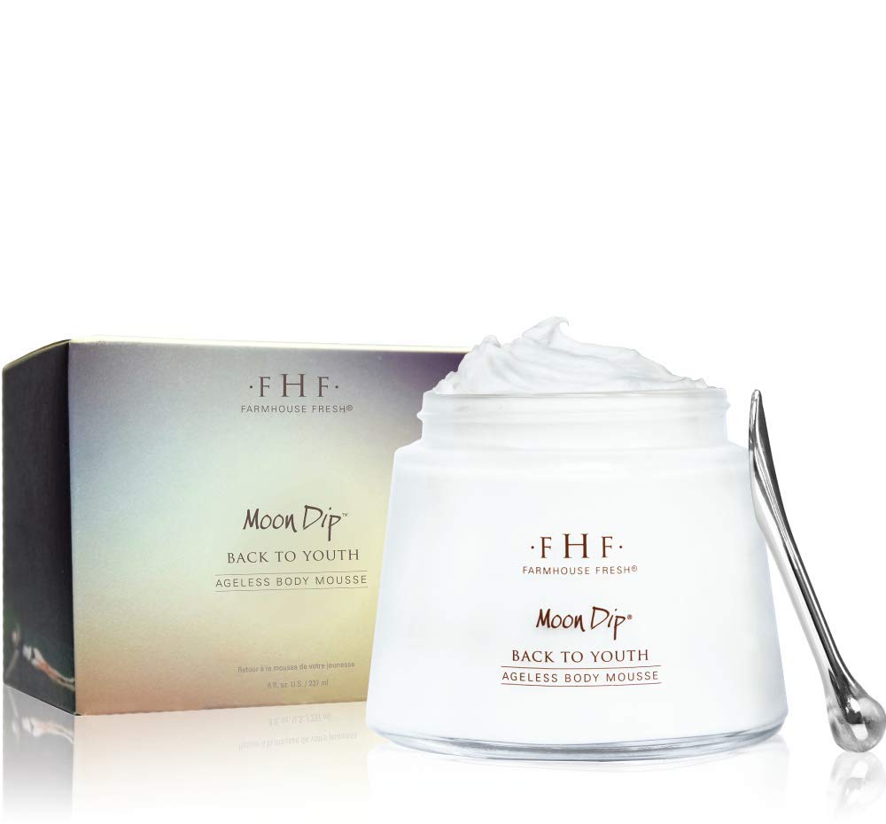 FarmHouse Fresh Moon Dip front tube showing label and 8 fl oz for easy identification and portability